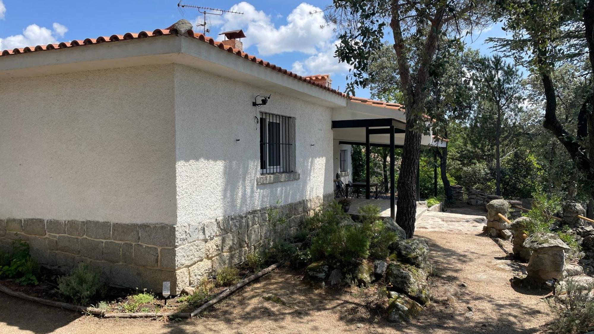 Chalet Con Piscina En Torrelodones Exterior photo